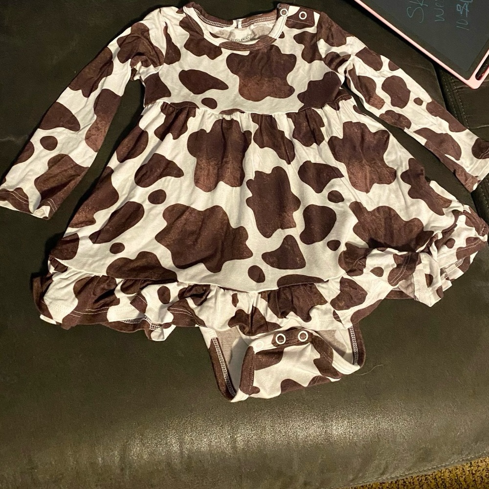 Posh Peanut cow print twirl